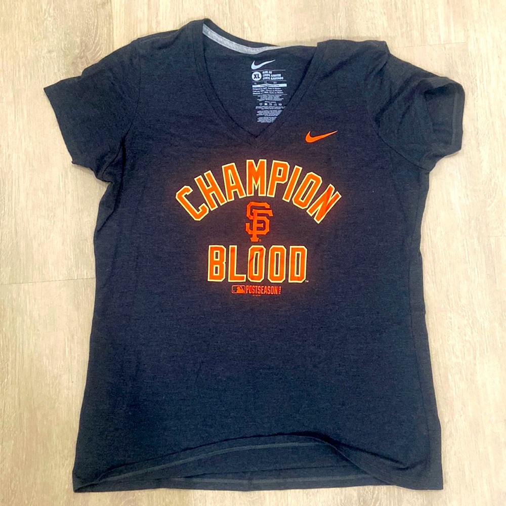San Francisco Giants women v-neck T-shirt Nike